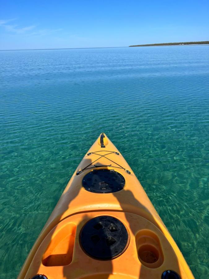 Neptunes Hideaway Тобермори Экстерьер фото